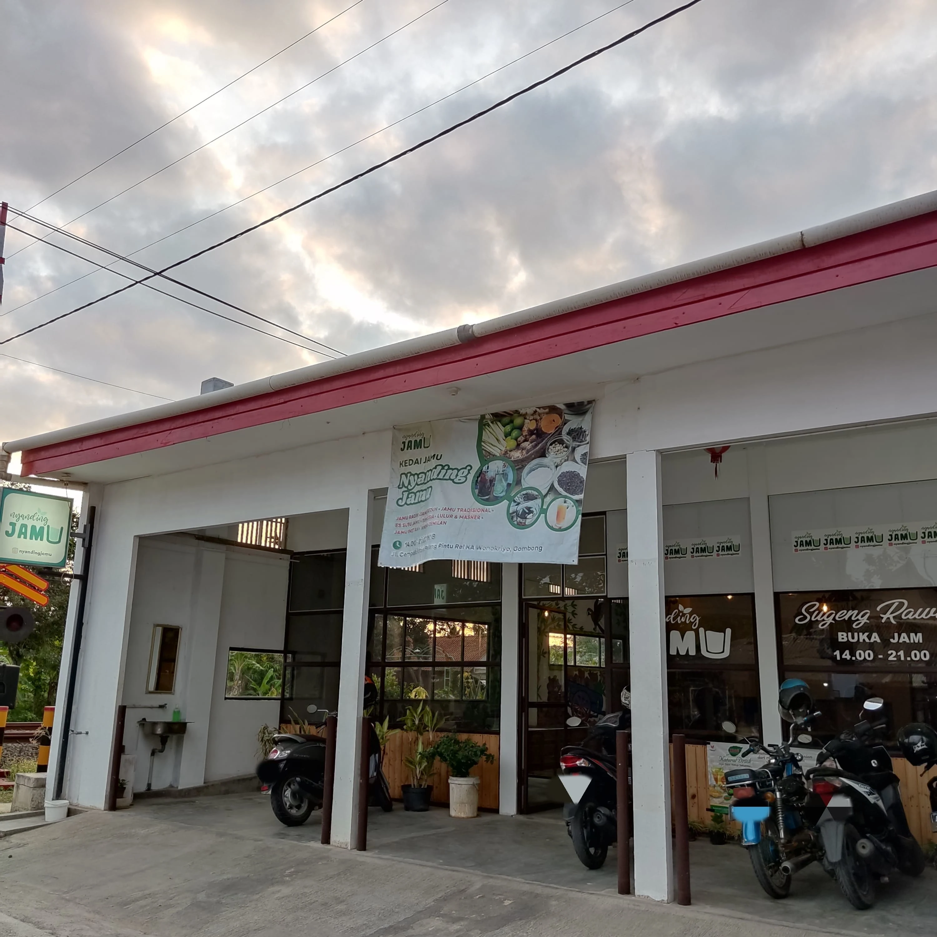 Kedai-1